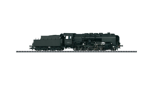 Trix 22783 Freight Train Steam Locomotive SNCF with a Tender