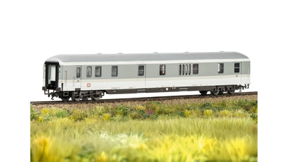 Trix 23100 Express Freight Car
