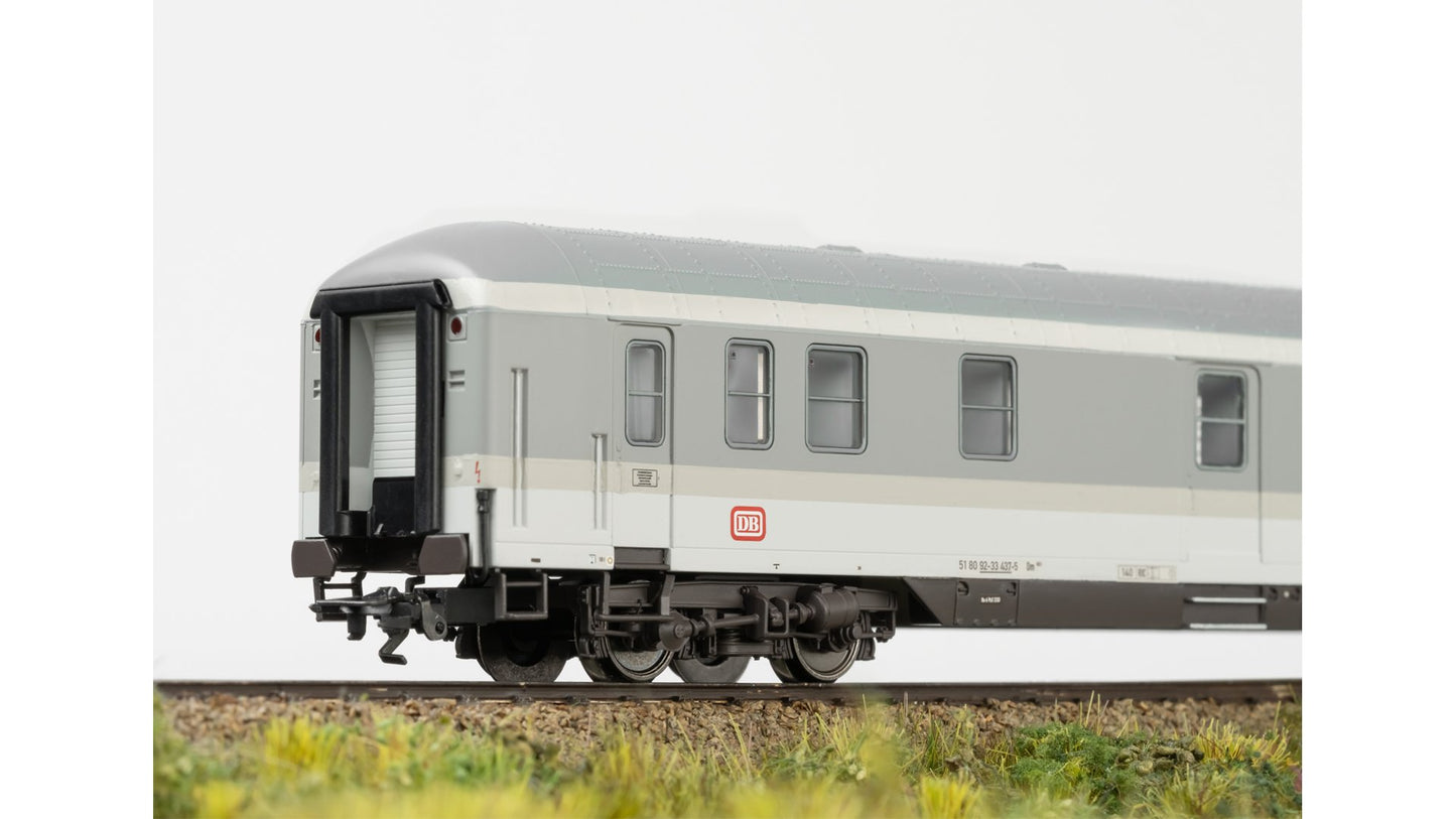 Trix 23100 Express Freight Car