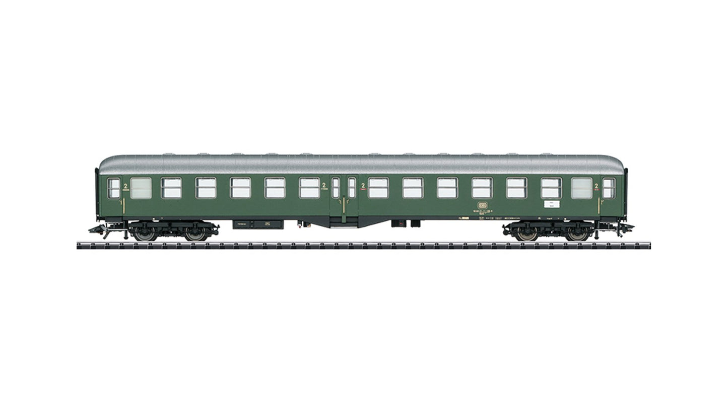 Trix 23160 2nd Class Passenger Car