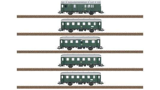 Trix 23225 Passenger Car Set