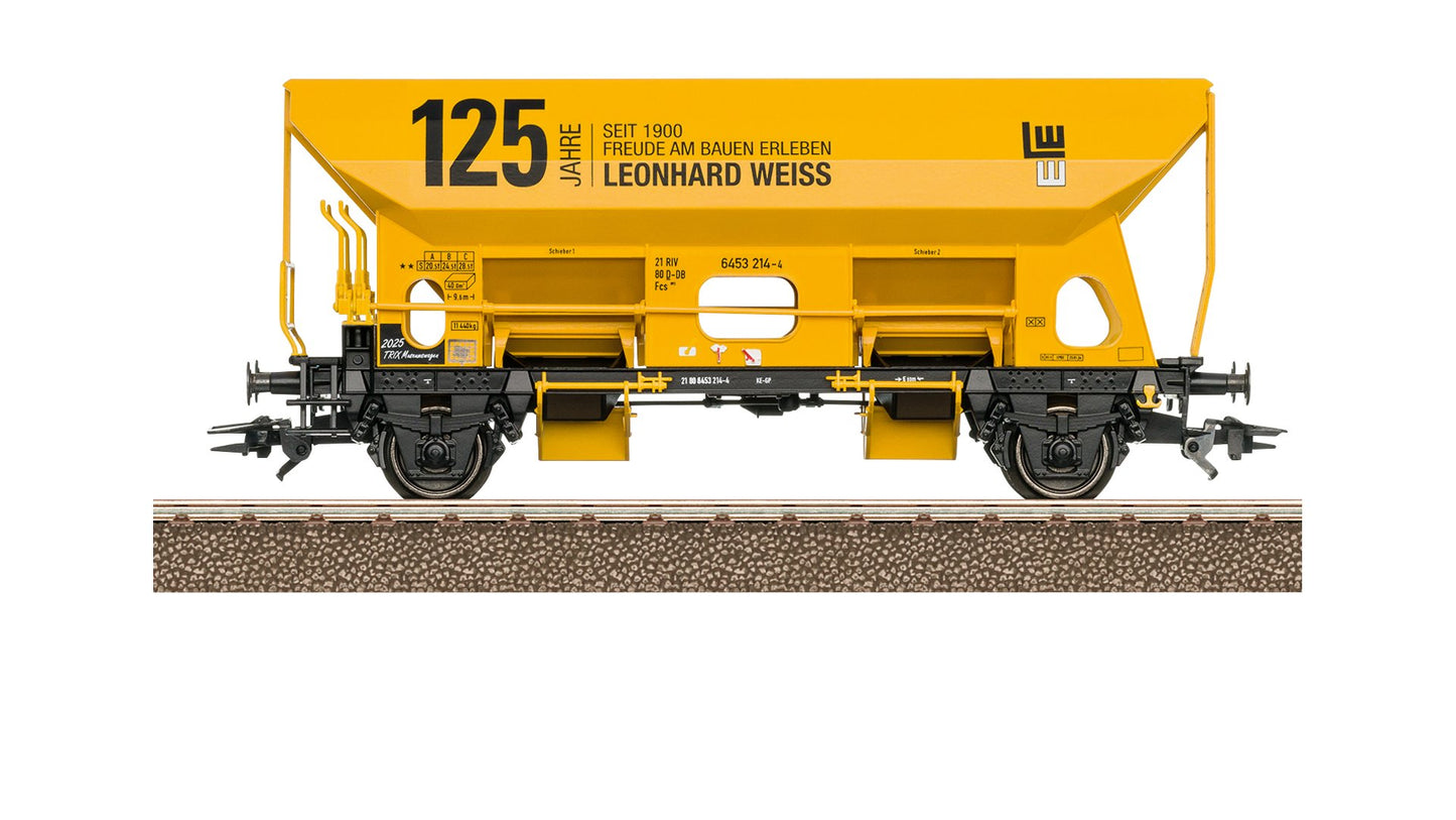 Trix 24725 Museum Car for 2025 HO