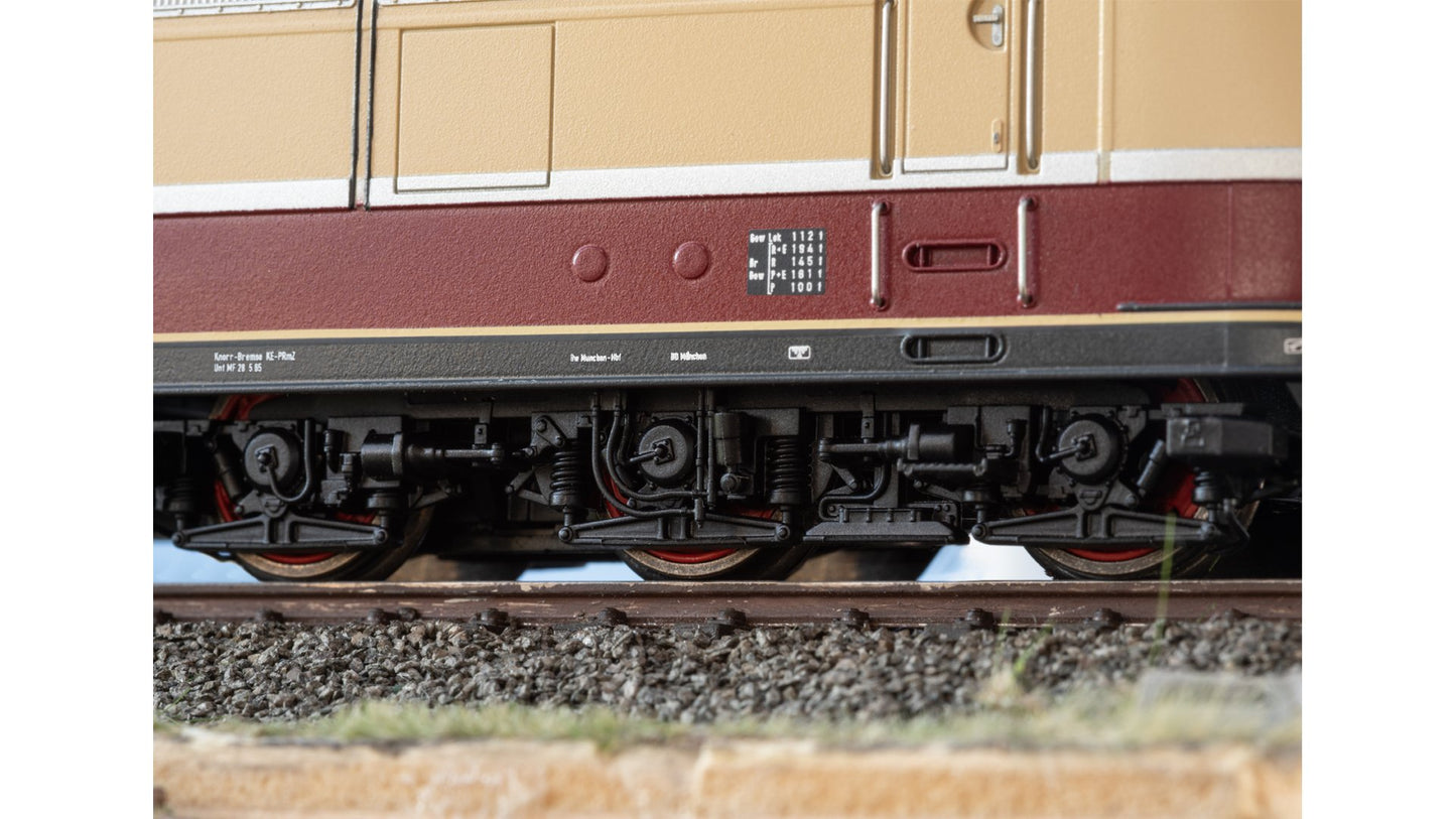 Trix T25030 Electric Locomotive Road Number E 03 002