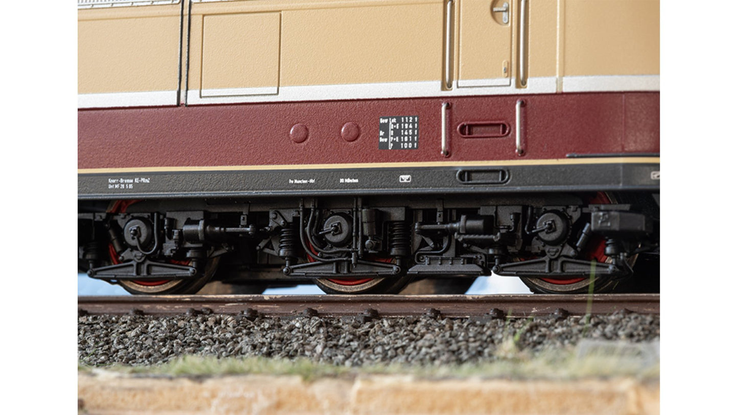 Trix T25030 Electric Locomotive Road Number E 03 002