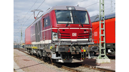 Trix 25293 Class 249 Dual Power Locomotive