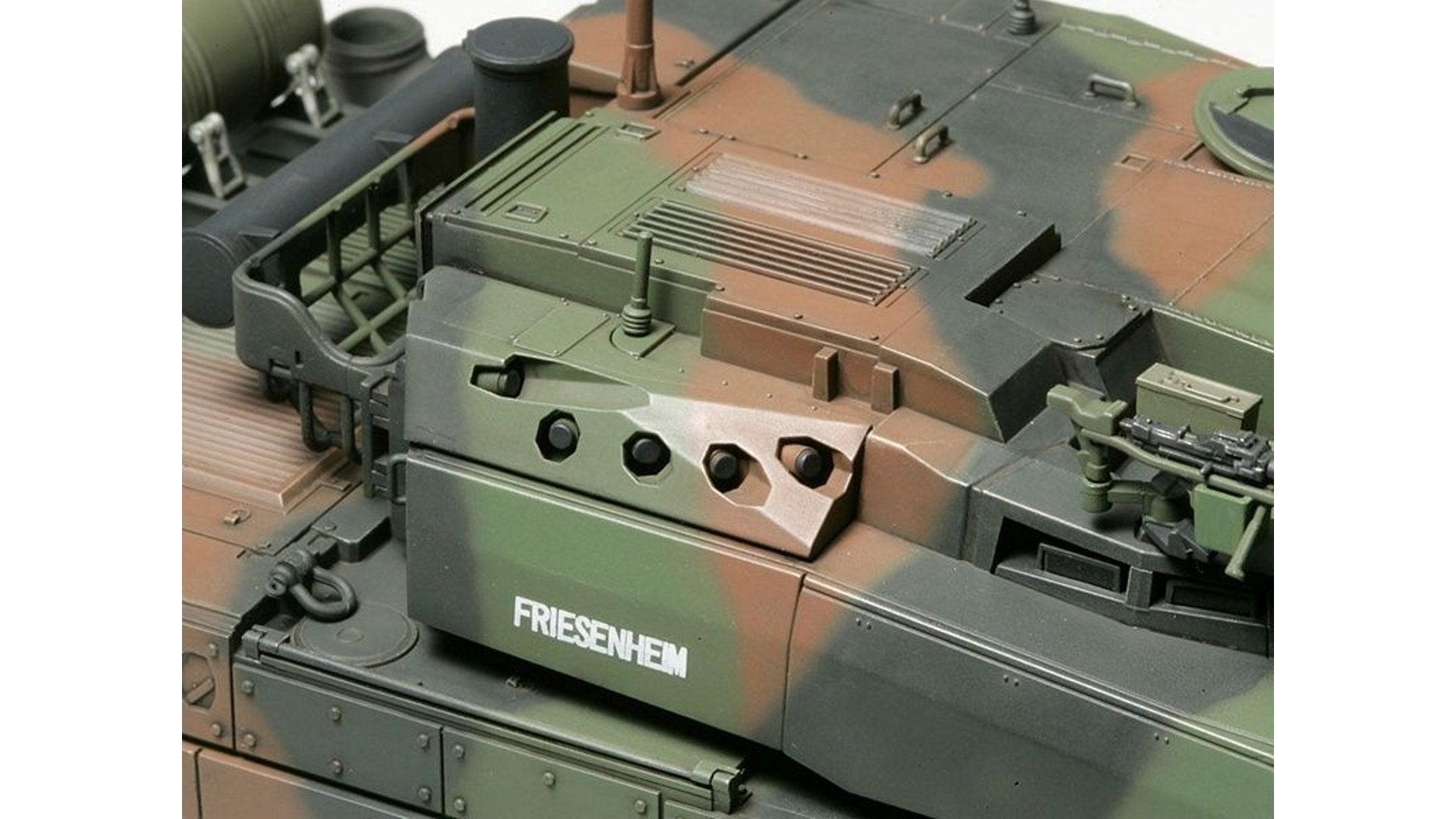 Tamiya 35362 French Main Battle Tank Leclerc Series 2