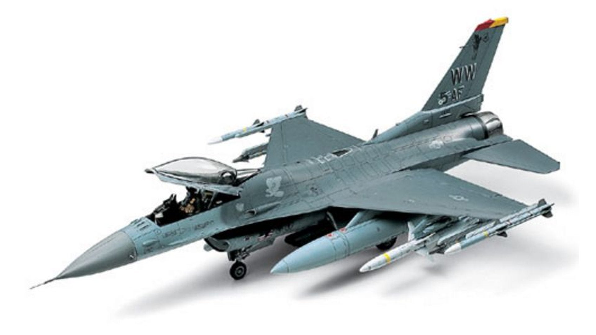 Tamiya 61098 Lockheed Martin F-16CJ