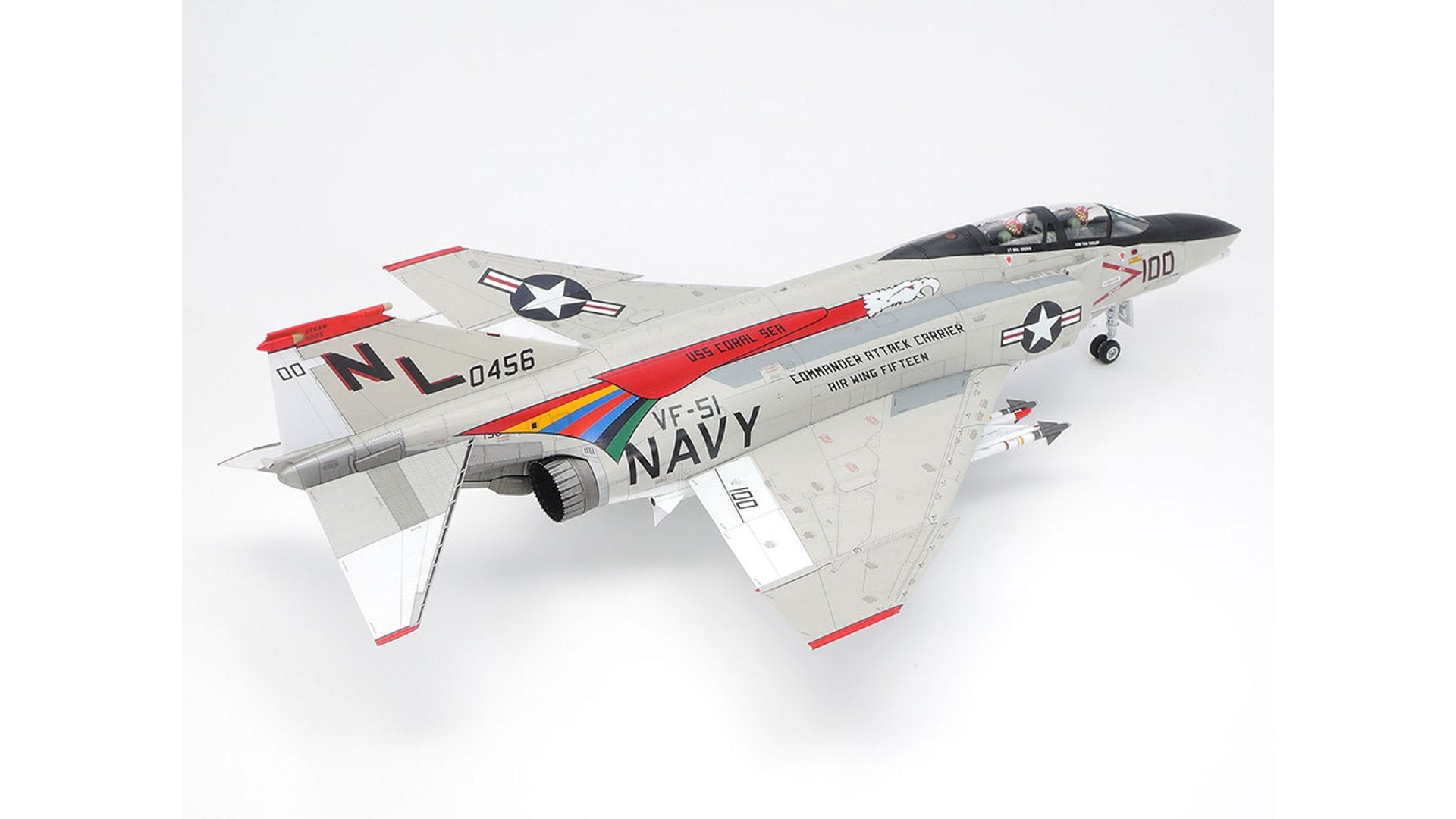 Tamiya 61121 McDonnell Douglas F-4B Phantom II
